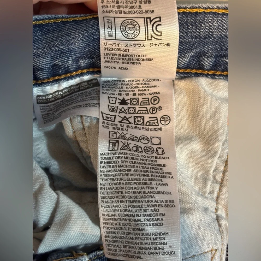 Levi's 501 Men's‎ Jeans Size 48/29